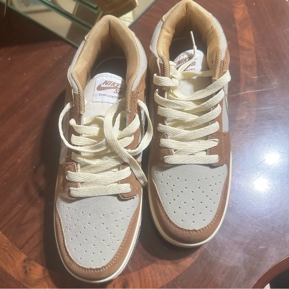 Nike Dunk Low PRO in Tan and Cream
